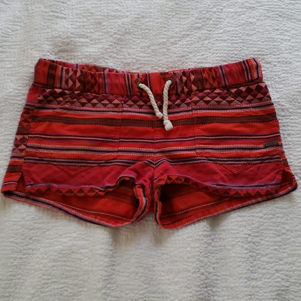 ROXY colorful medium shorts